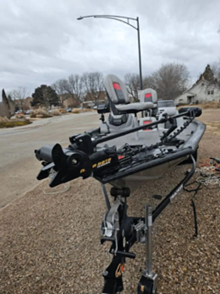 Slide: The Image of Tracker TE TXW 195 2019 - 16