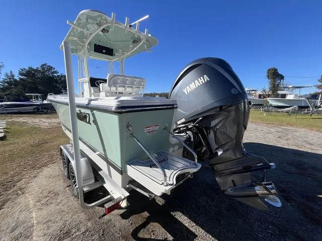 Slide: The Image of Parker Marine 230 Coastal Elite 2026 - 4