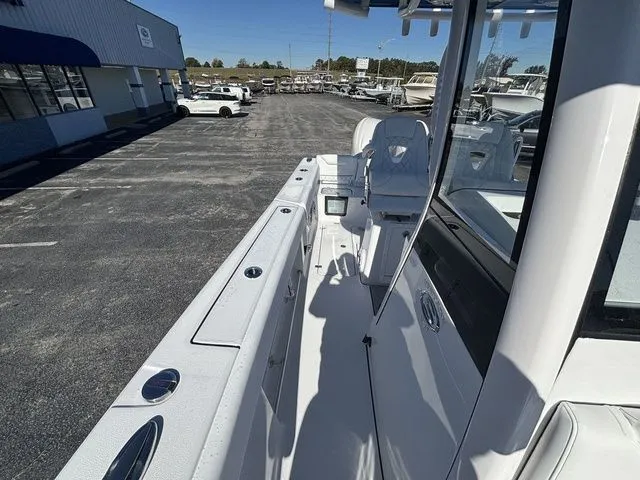 Slide: The Image of Sportsman Heritage 261 Center Console 2026 - 12