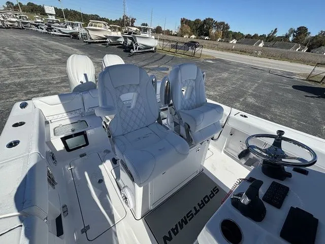 Slide: The Image of Sportsman Heritage 261 Center Console 2026 - 13