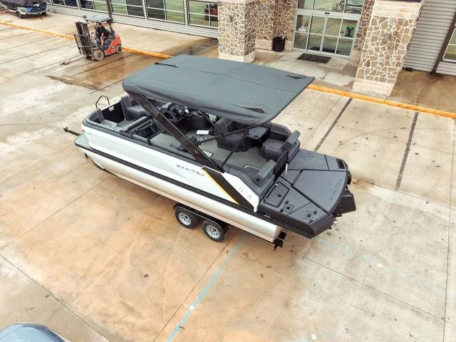 Slide: The Image of Manitou Explore 22 Switchback 2025 - 13