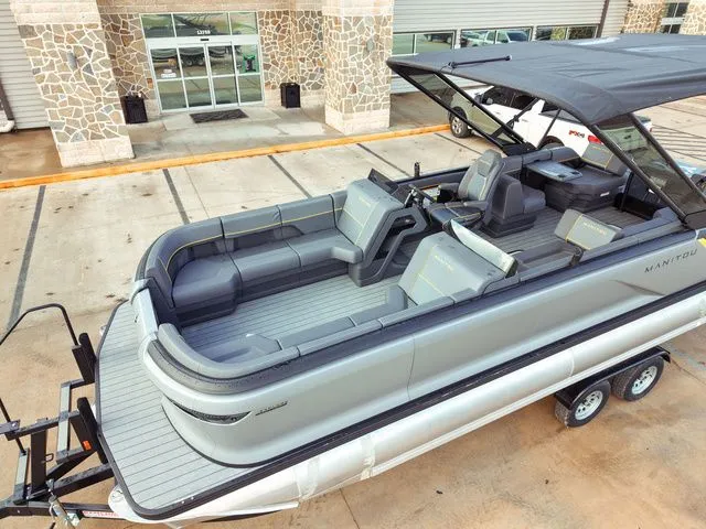 Slide: The Image of Manitou Explore 22 Switchback 2025 - 16