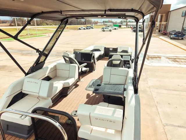 Slide: The Image of Manitou Explore 26 Switchback 2025 - 10