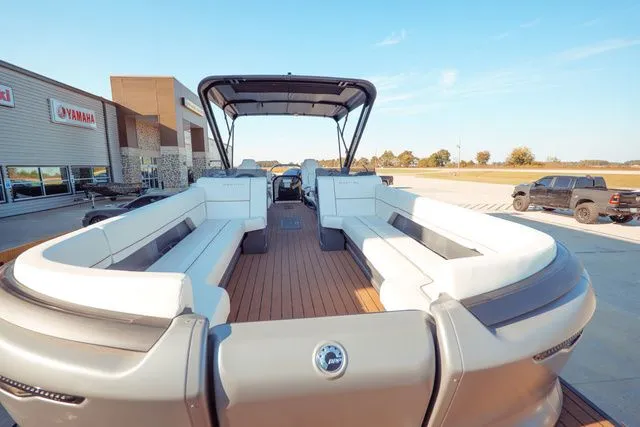 Slide: The Image of Manitou Explore 26 Switchback 2025 - 3