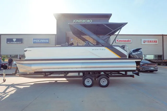 The Image of Manitou Explore 24 Switchback 2025 - 1