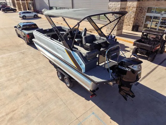 Slide: The Image of Manitou Explore 24 Switchback 2025 - 11