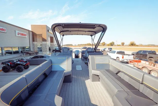 Slide: The Image of Manitou Explore 24 Switchback 2025 - 3