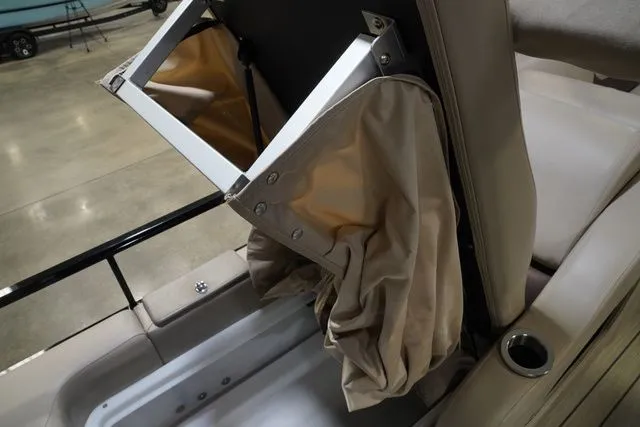 Slide: The Image of SunCatcher Fusion 324SS 2022 - 18