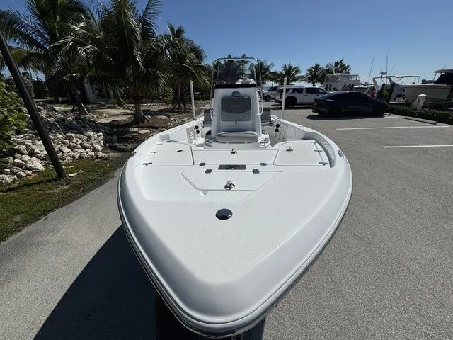 Slide: The Image of NauticStar 194 2024 - 17