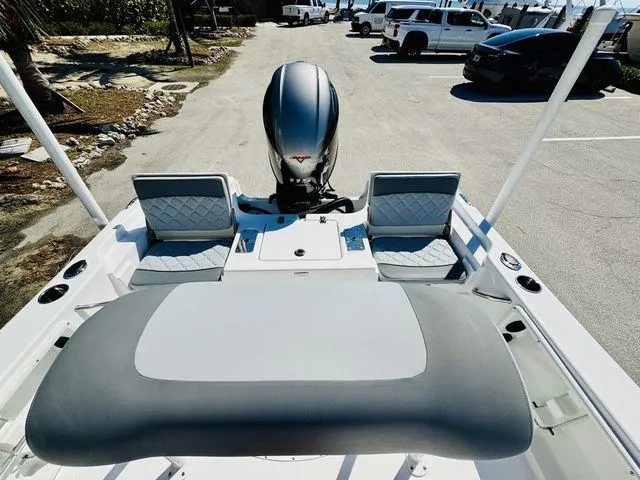 Slide: The Image of NauticStar 194 2024 - 7