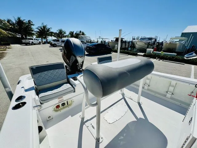 Slide: The Image of NauticStar 194 2024 - 8