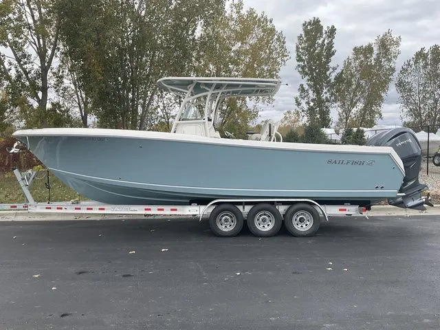 Slide: The Image of Sailfish 290 CC 2022 - 3