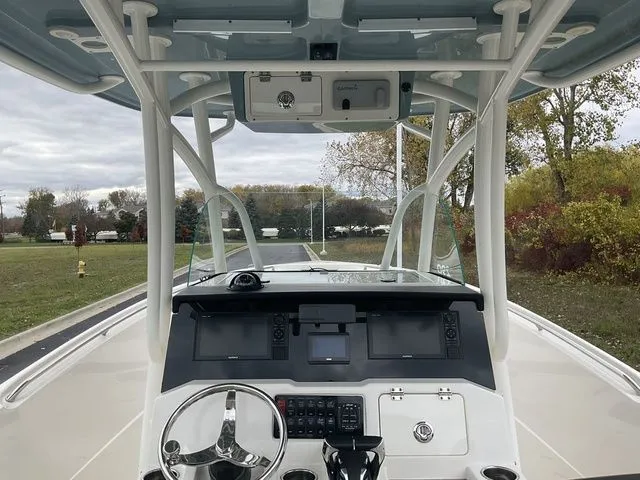 Slide: The Image of Sailfish 290 CC 2022 - 7