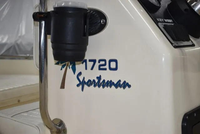 Slide: The Image of Key West 1720 Sportsman 2004 - 14