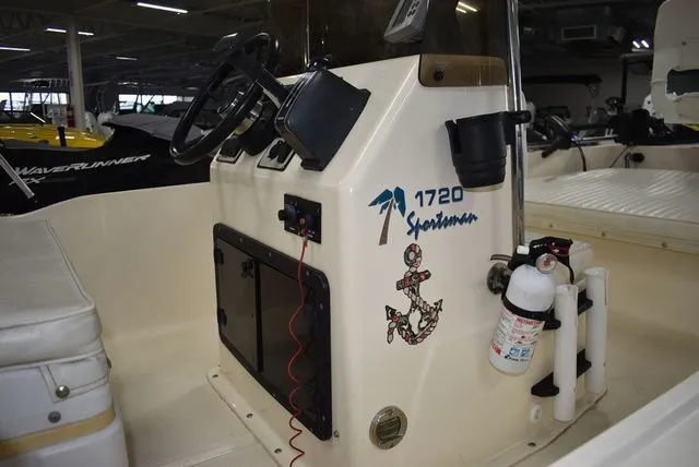 Slide: The Image of Key West 1720 Sportsman 2004 - 23