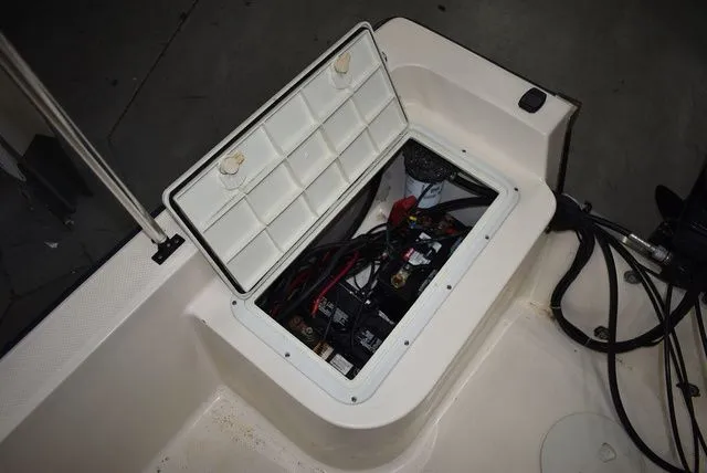 Slide: The Image of Key West 1720 Sportsman 2004 - 27