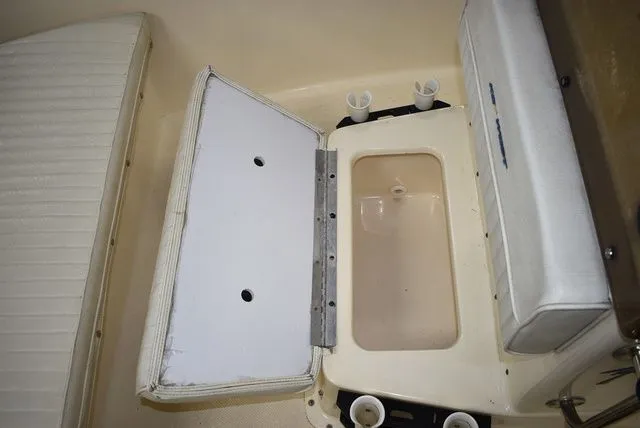 Slide: The Image of Key West 1720 Sportsman 2004 - 32