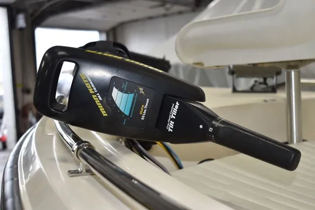 Slide: The Image of Key West 1720 Sportsman 2004 - 9