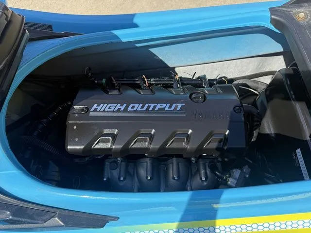 Slide: The Image of Yamaha FX Cruiser HO 2023 - 14