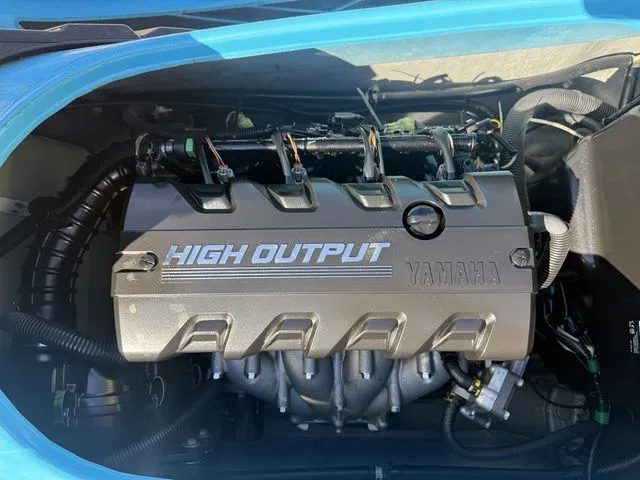 Slide: The Image of Yamaha FX Cruiser HO 2023 - 15