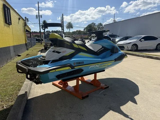 Slide: The Image of Yamaha FX Cruiser HO 2023 - 8