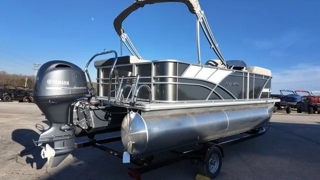 Slide: The Image of Sylvan Mirage 820 CRS 2026 - 15