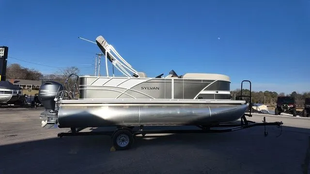 Slide: The Image of Sylvan Mirage 820 CRS 2026 - 16