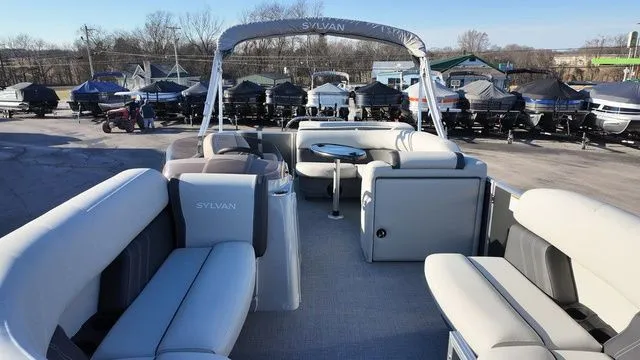 Slide: The Image of Sylvan Mirage 820 CRS 2026 - 18