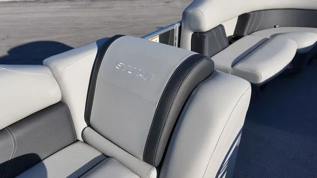 Slide: The Image of Sylvan Mirage 820 CRS 2026 - 19