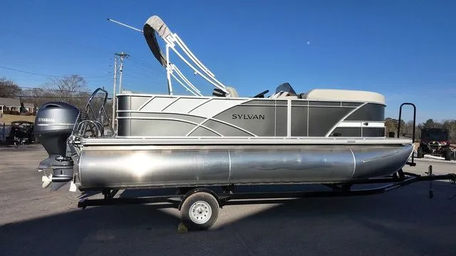 Slide: The Image of Sylvan Mirage 820 CRS 2026 - 3