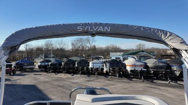 Slide: The Image of Sylvan Mirage 820 CRS 2026 - 34