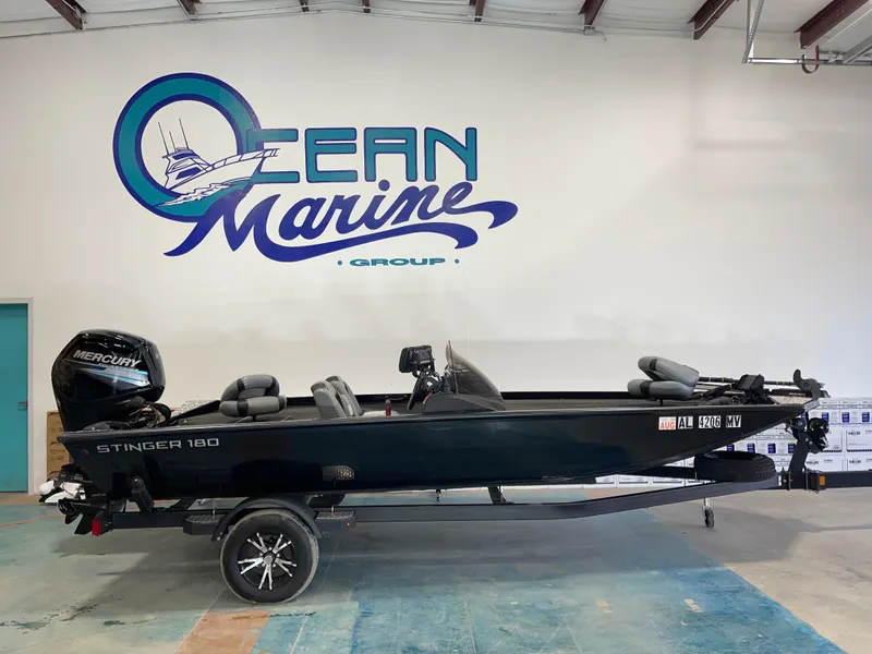 Slide: The Image of Lowe Stinger 180 2016 - 1