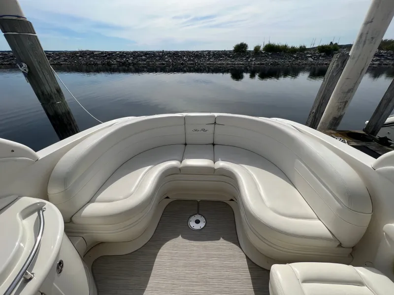 Slide: The Image of Sea Ray 290 Sun Sport 2004 - 15