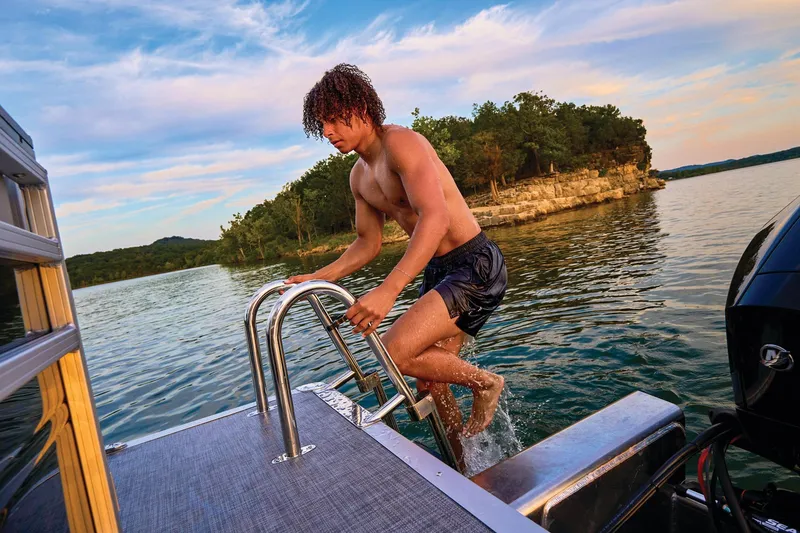 Slide: The Image of Sun Tracker SportFish 22 XP3 2026 - 15