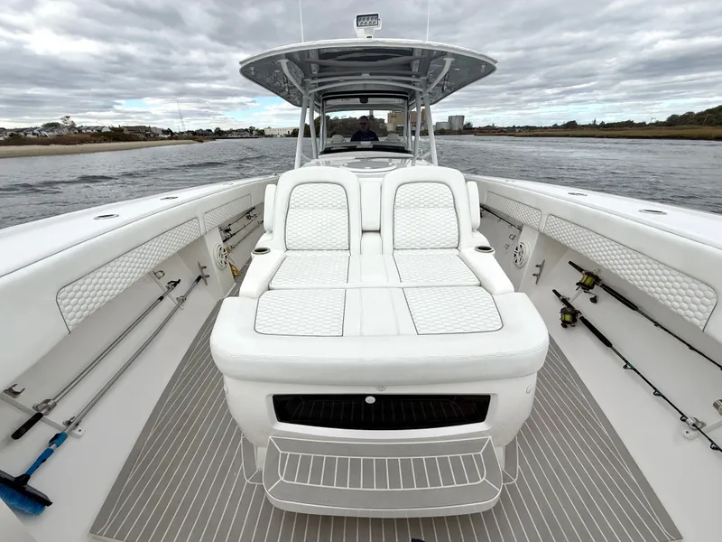 Slide: The Image of Intrepid 475 Panacea 2019 - 32