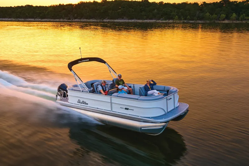 Slide: The Image of Sun Tracker Party Barge 22 XP3 2026 - 2