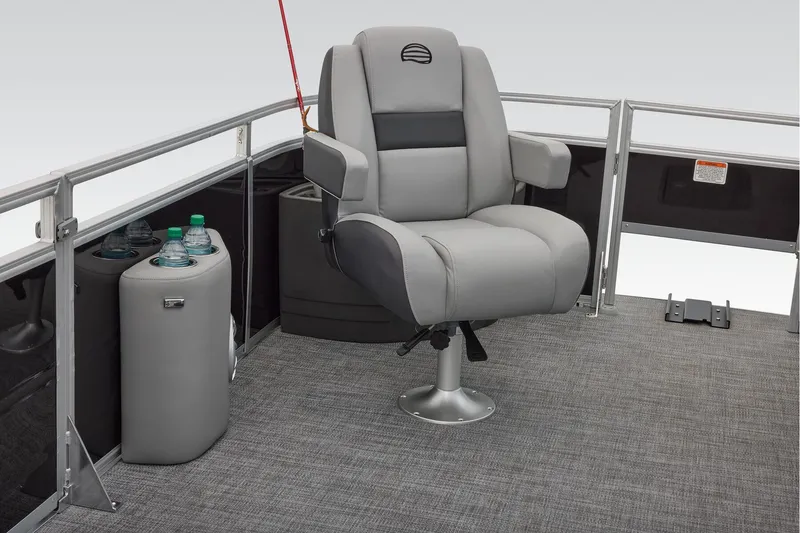 Slide: The Image of Sun Tracker Sportfish 24 XP3 2026 - 41