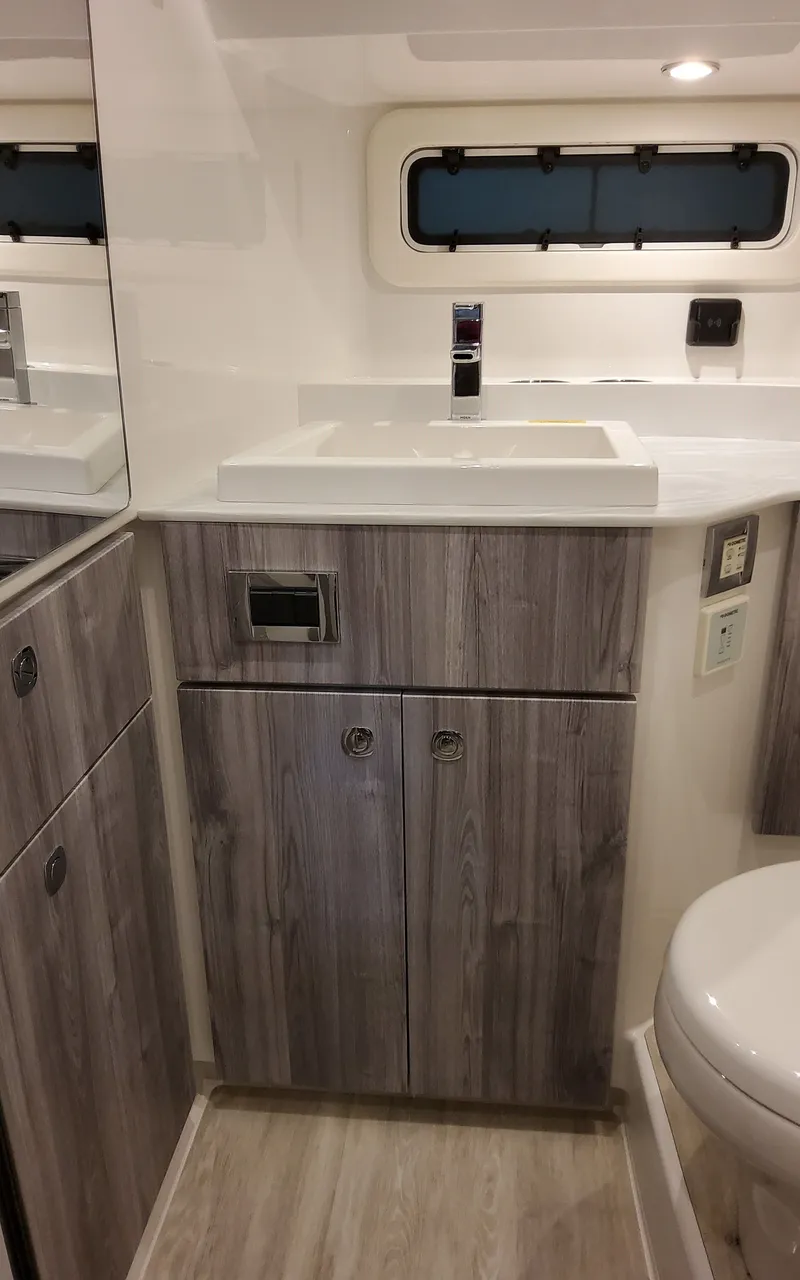 Slide: The Image of 2026 Formula 360 Crossover Bowrider 24 - 24