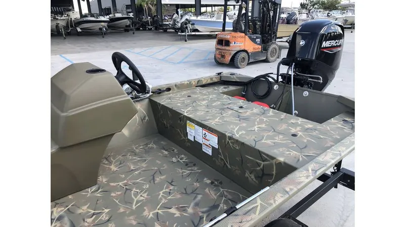 Slide: The Image of White River Grizzly 1648 MVX Jon 2024 - 11