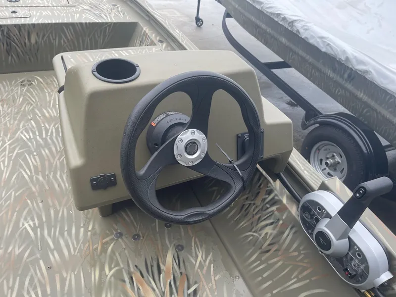 Slide: The Image of White River Grizzly 1648 MVX Jon 2024 - 3