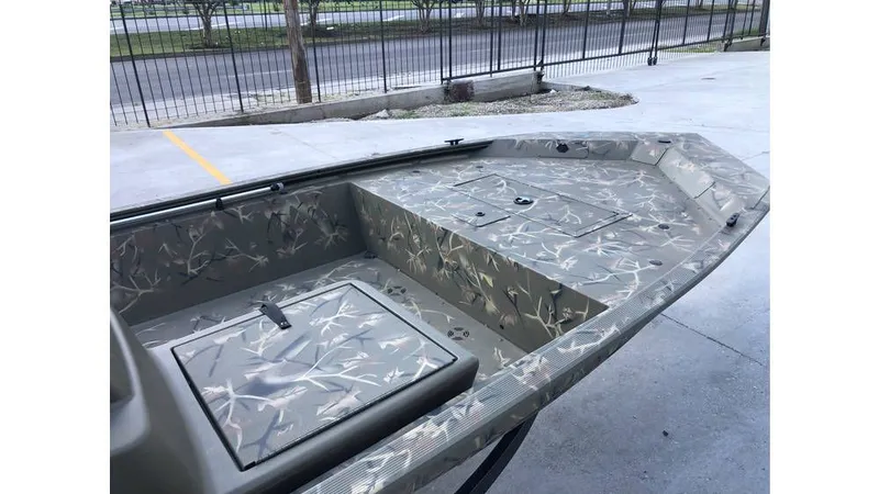 Slide: The Image of White River Grizzly 1648 MVX Jon 2024 - 5