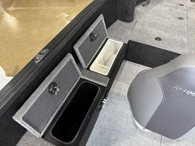 Slide: The Image of Alumacraft Competitor 195X Tiller 2026 - 25