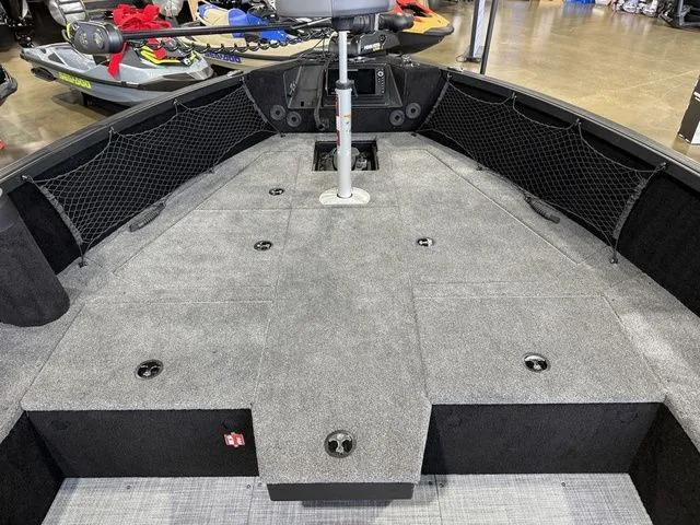 Slide: The Image of Alumacraft Competitor 195X Tiller 2026 - 27