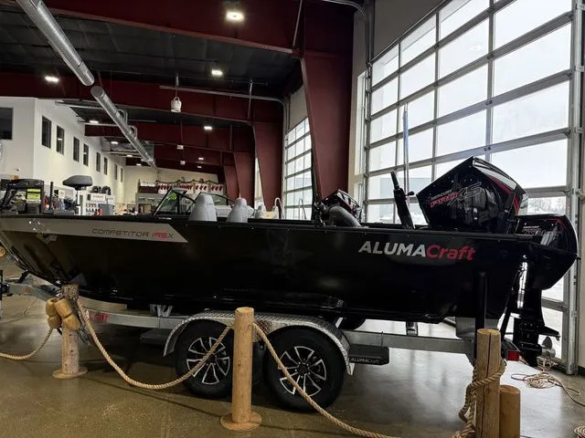 Slide: The Image of Alumacraft Competitor 195X Tiller 2026 - 4