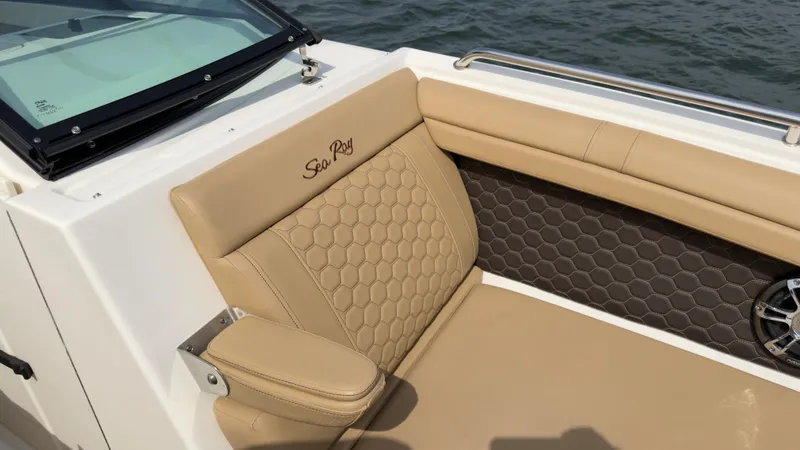 Slide: The Image of Sea Ray 290 SDX OUTBOARD 2022 - 51