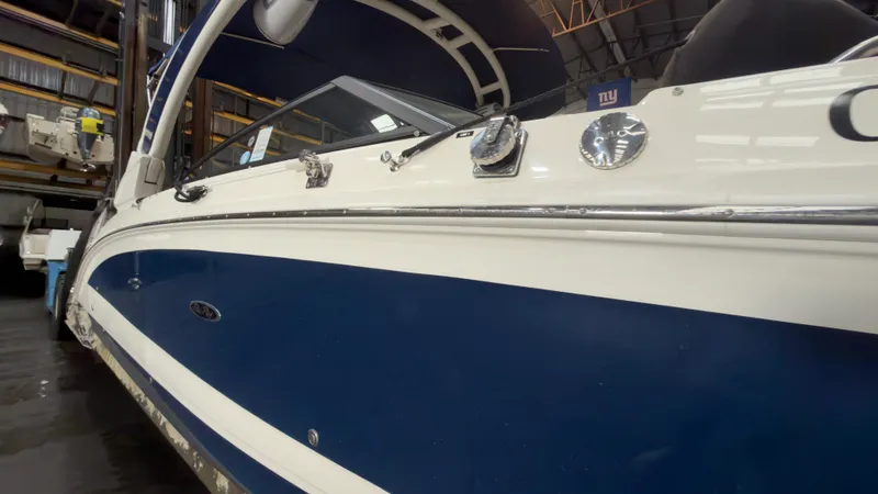 Slide: The Image of Sea Ray 290 SDX OUTBOARD 2022 - 2