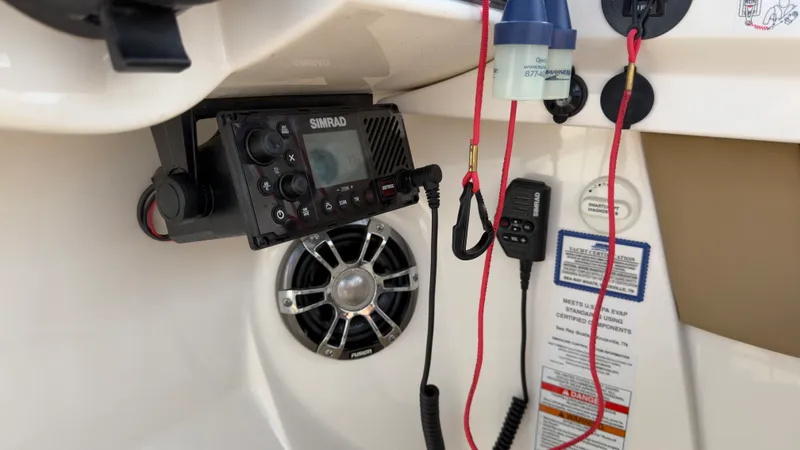 Slide: The Image of Sea Ray 290 SDX OUTBOARD 2022 - 62