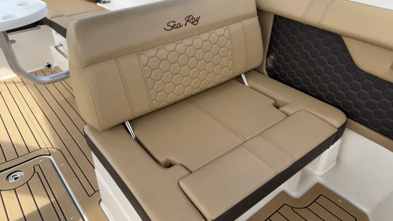 Slide: The Image of Sea Ray 290 SDX OUTBOARD 2022 - 24