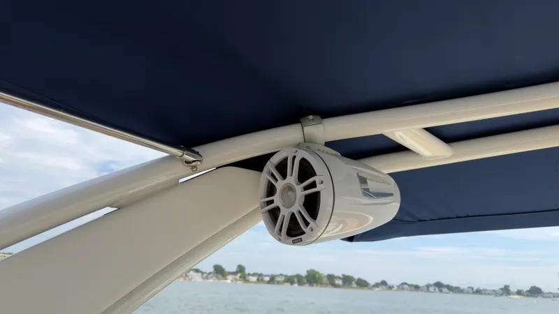 Slide: The Image of Sea Ray 290 SDX OUTBOARD 2022 - 44