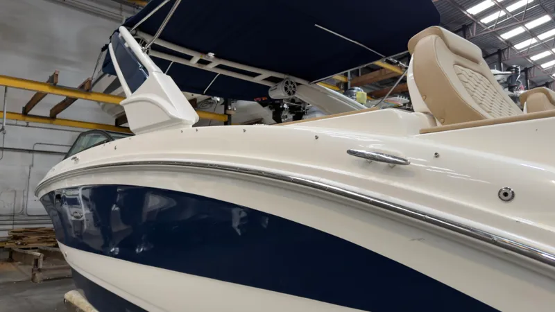 Slide: The Image of Sea Ray 290 SDX OUTBOARD 2022 - 39